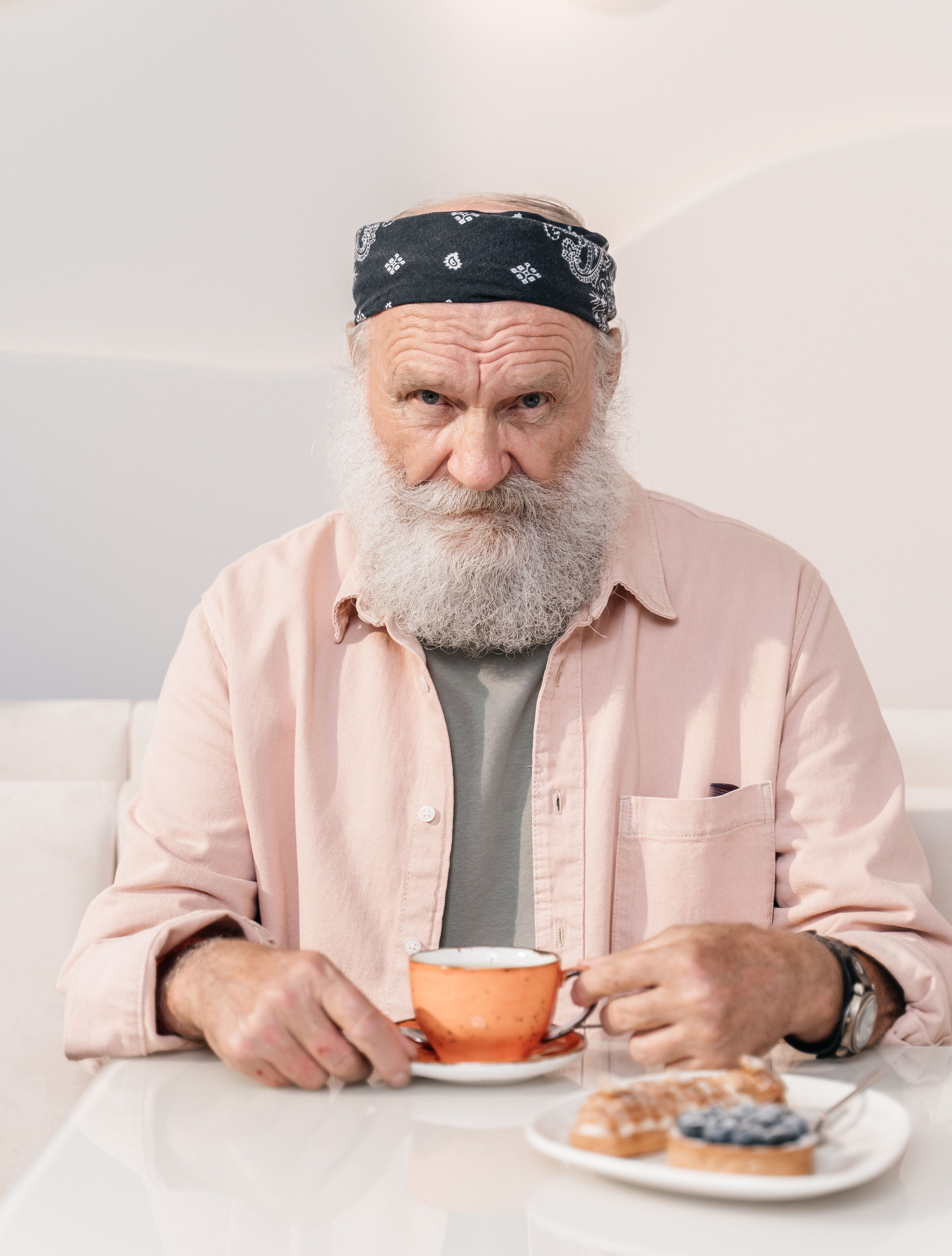 Green tea, coffee, and red wine in glassware as supportive drinks for memory and brain health